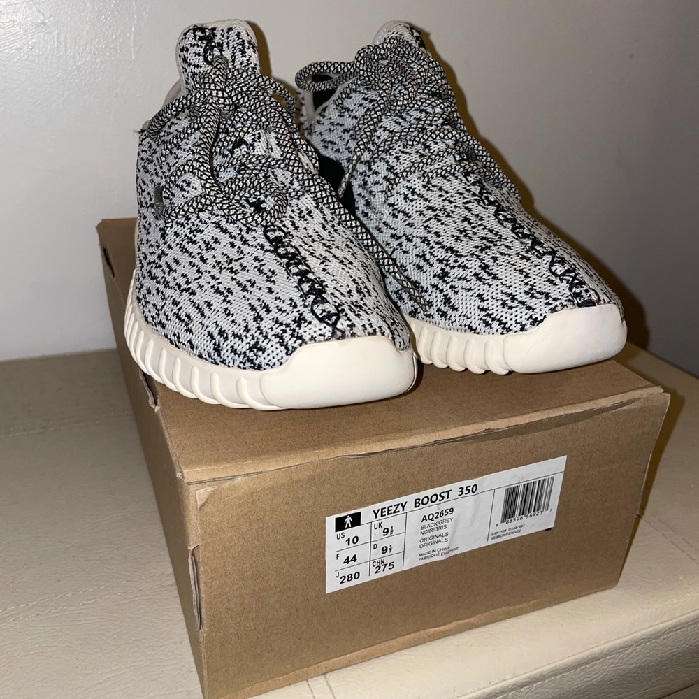 adidas YEEZY- Yeezy Boost 350 “Turtle Dove” sneakers - Picture 4 of 5